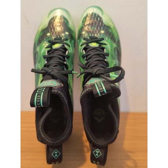 Under Armour Size 10.5 Men Spotlight Lux MC LE Slime Football Cleats 3025376 001 main image 5